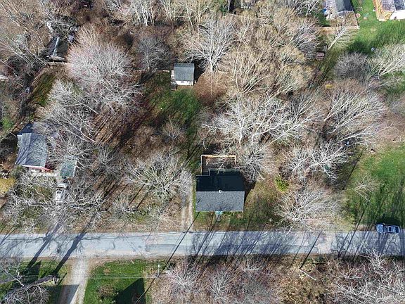 5th image of 105 Harriet St