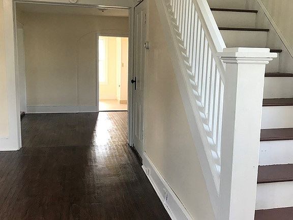 4th image of 1761 Grand Central Ave