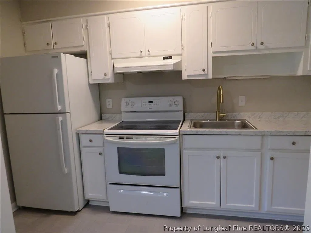 1 bed, 1.0 bath, 625 sqft, $775 — Photo 2