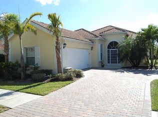 9240 SE La Creek Ct, Hobe Sound, FL 33455