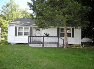 12 Terwilliger Rd, Hyde Park, NY 12538