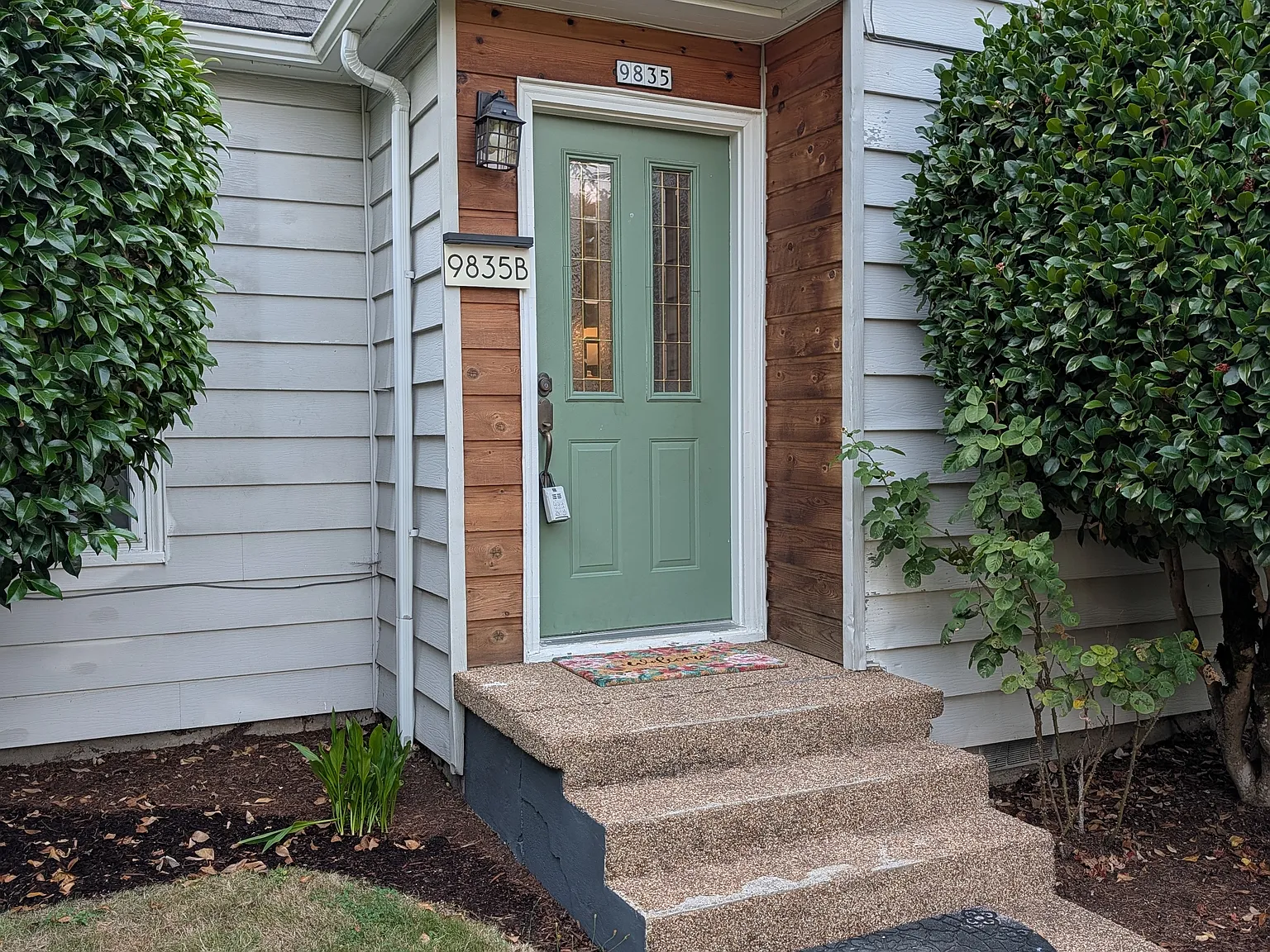 4 bed, 2400 sqft, $3,100 — Photo 3