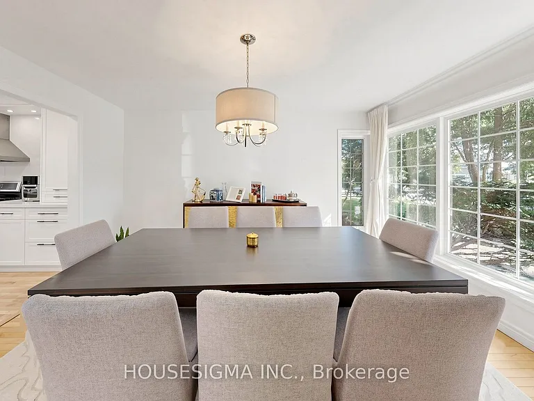 69 Holyrood Ave — Photo 17