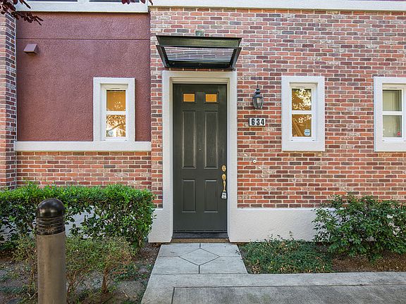 3rd image of 634 Plaza Pl