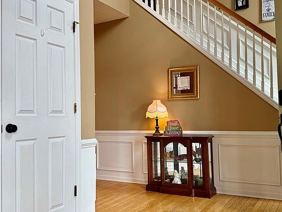 5th image of 3713 Blairwood St