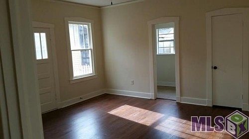 3rd image of 58120 Elm St