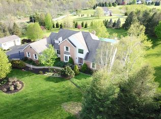 102 Picadilly Rd, Port Matilda, PA 16870