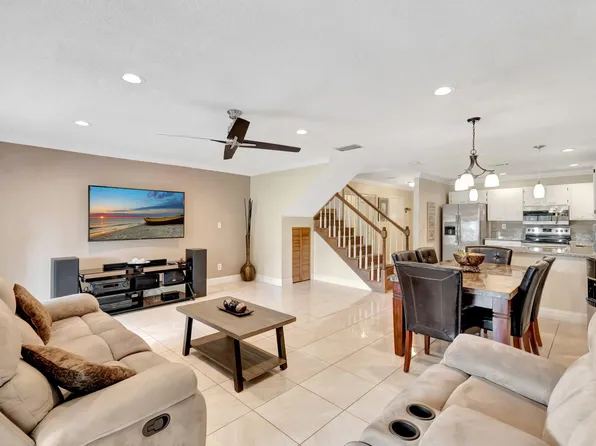 23359 SW 55th Way #G, Boca Raton, FL 33433