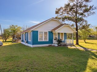 303 N Seeley Ave W, Mount Calm, TX 76673
