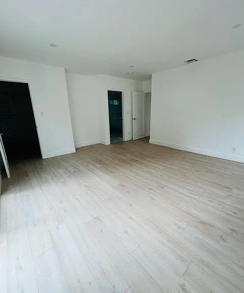 482 S Hamel Rd — Photo 23