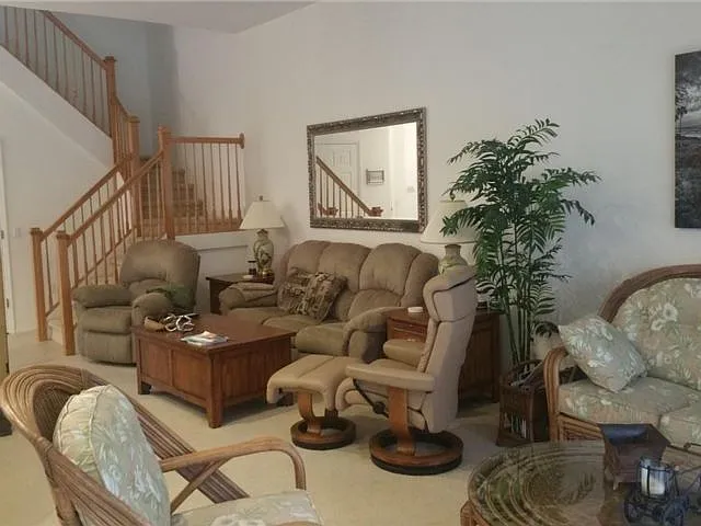 3607 Square West Ln — Photo 3