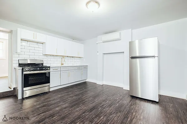 Rented by Nooklyn NYC LLC | media 11