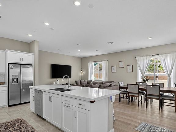 3rd image of 2098 Bluestone Cir