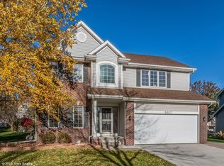 9027 Timberwood Dr, Johnston, IA 50131