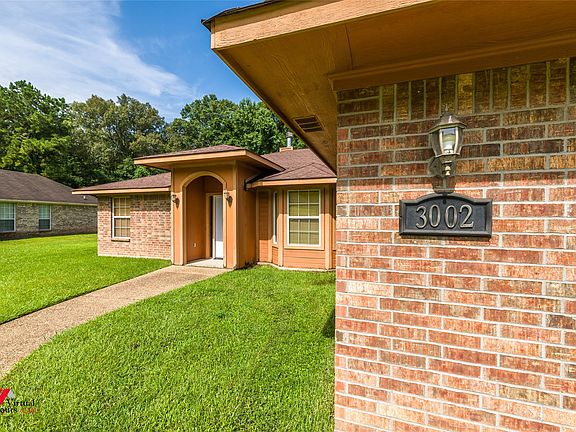 4th image of 3002 Long Pines Dr