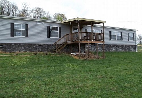 1st image of 242 Wesley Dr