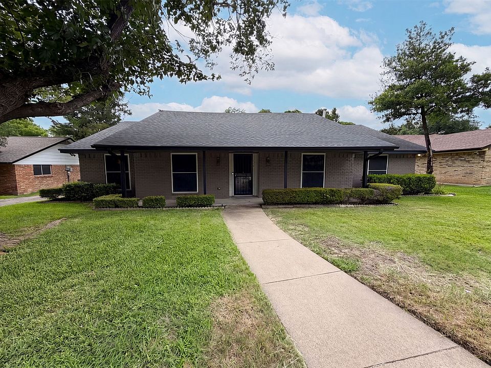 1st image of 316 Brookwood Dr