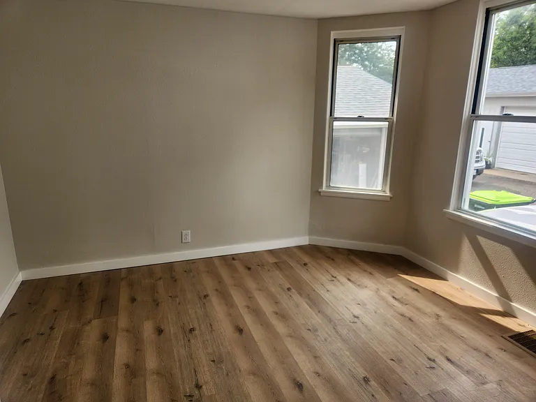 303 N Green St — Photo 10