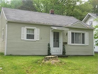 1st image of 427 E Park Blvd