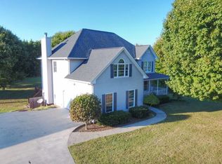 117 Peppertree Dr, Kingsport, TN 37664