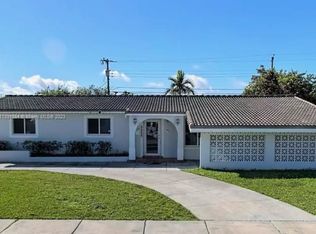 9950 SW 11th Ter, Miami, FL 33174