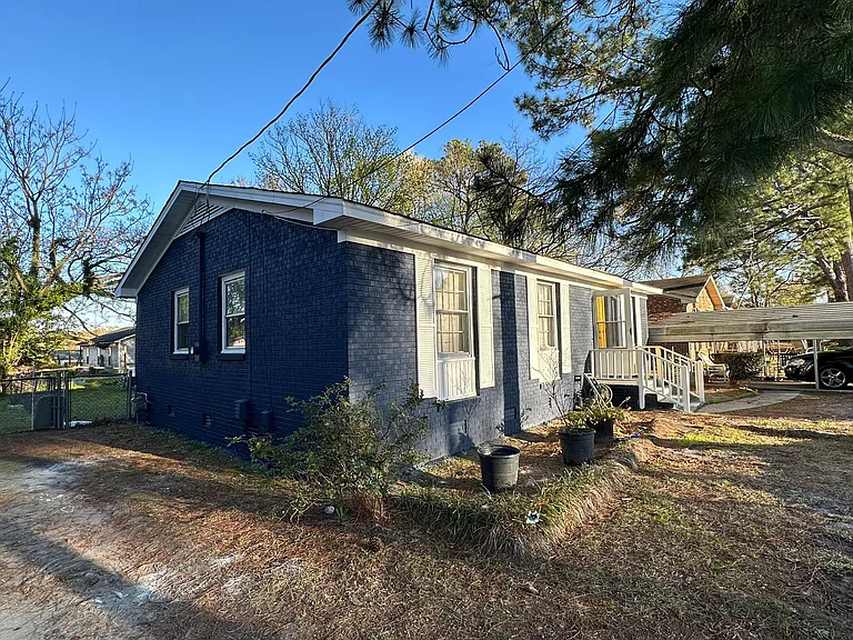 1623 S Pitt St — Photo 3