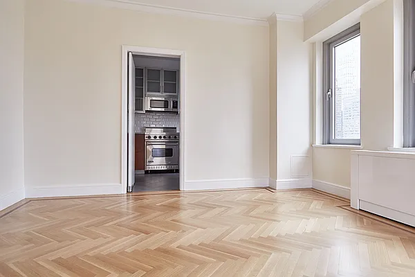 Rented by PocketBroker Inc | media 30