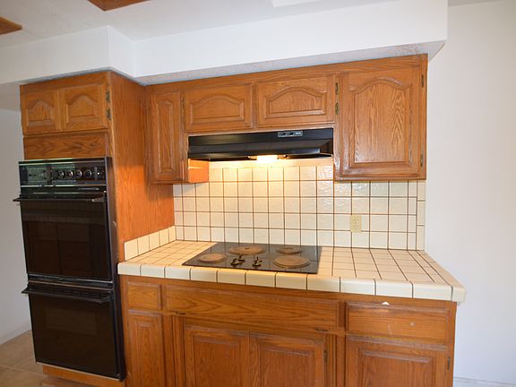 4th image of 2116 Verano St