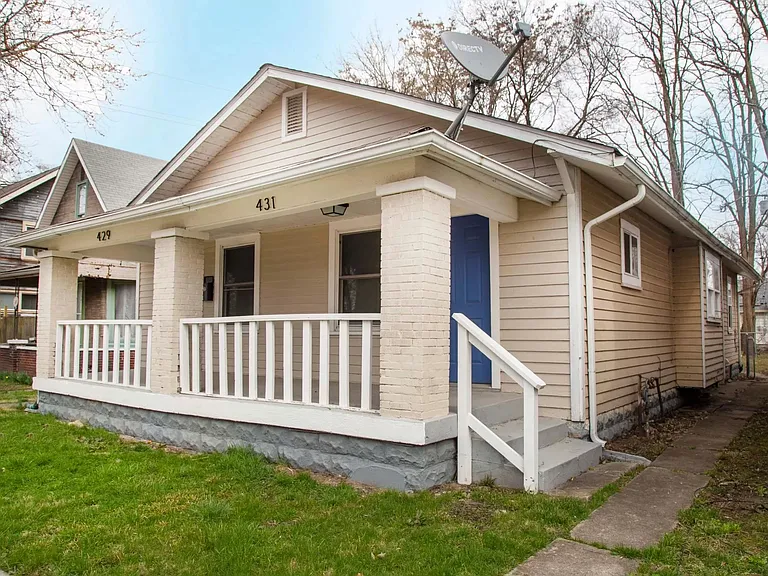 431 S Keystone Ave — Photo 2