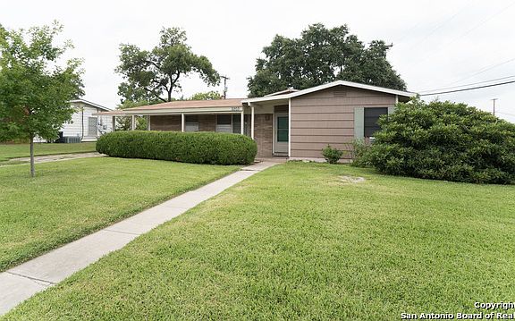 2nd image of 2203 SPICEWOOD DR