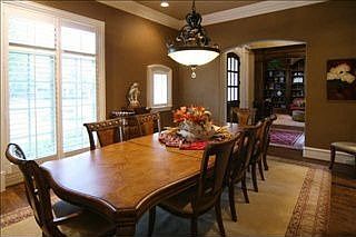5th image of 6617 Deloache Ave