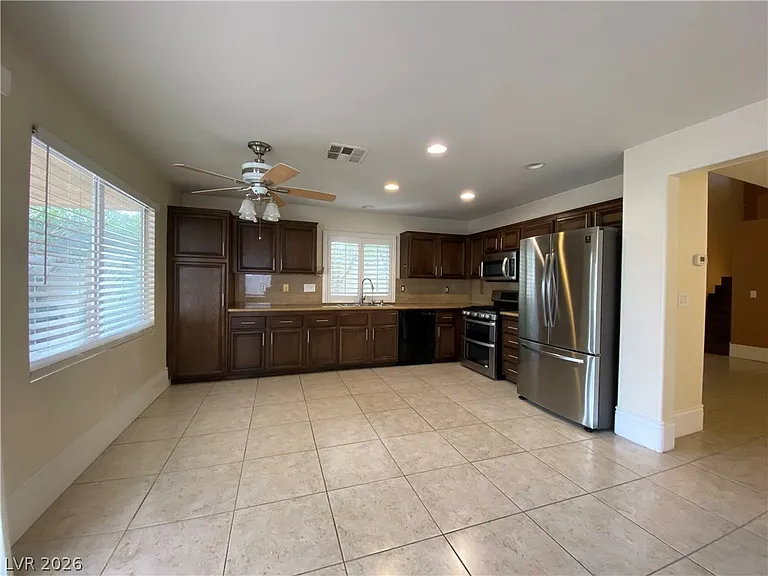 8111 Cimarron Meadows Way — Photo 6