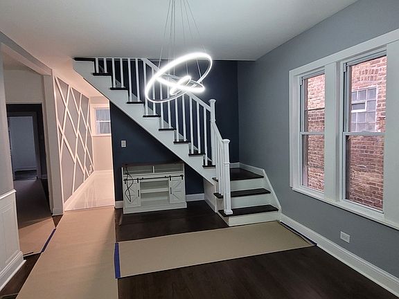 5th image of 5128 W Drummond Pl