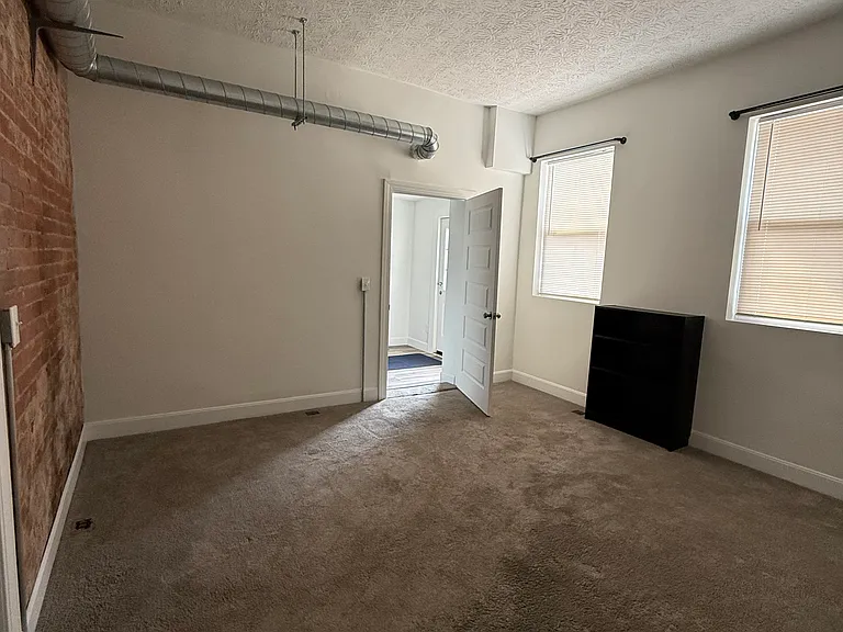 433 Oak St #1 — Photo 18