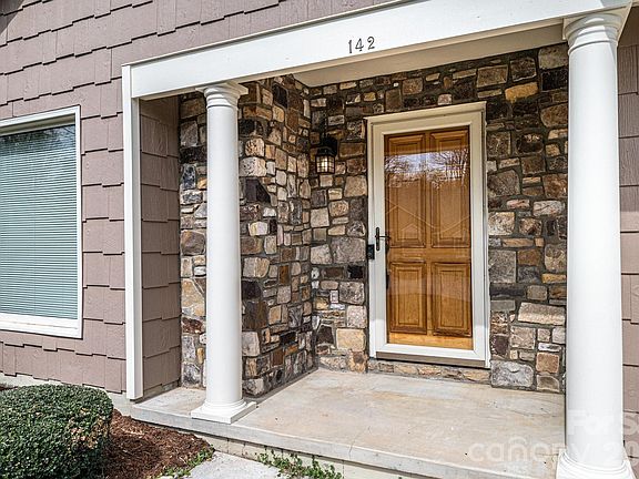 5th image of 142 39th Avenue Ct NW