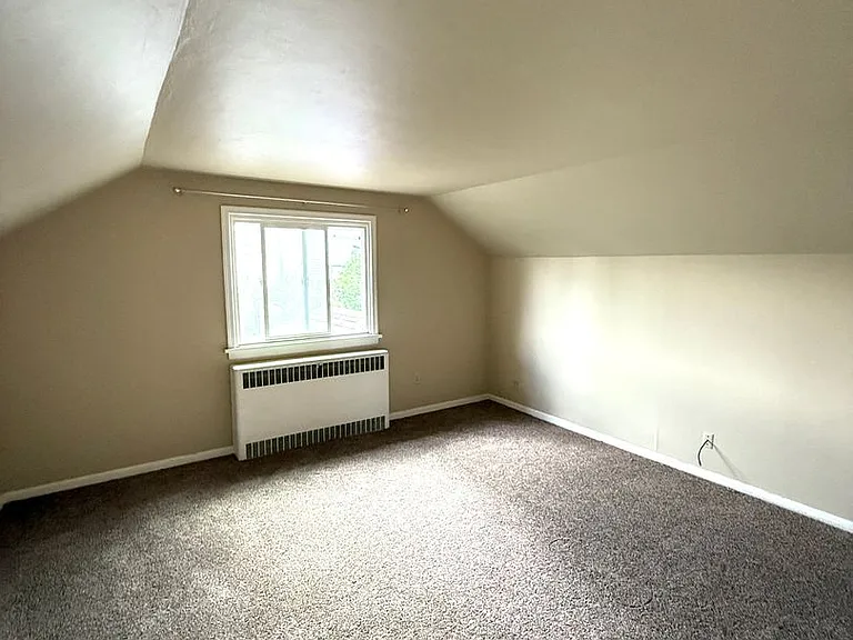 710 N Jackson St #1/2 — Photo 5