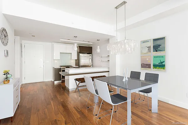 Sold by Modern Spaces | media 2