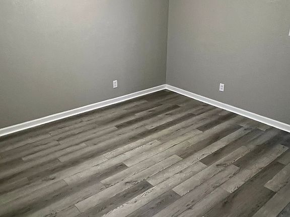 3rd image of 1170 Quail Dr