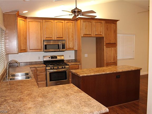 5th image of 1518 Irene Dr