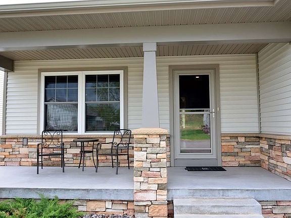 3rd image of 601 Brookstone Ct