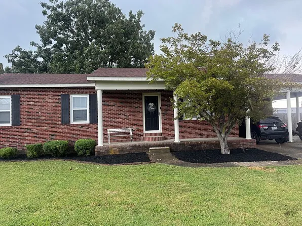 215 Andrea Dr, Sikeston, MO 63801