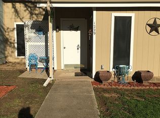 1229 Elm Ct, Runaway Bay, TX 76426