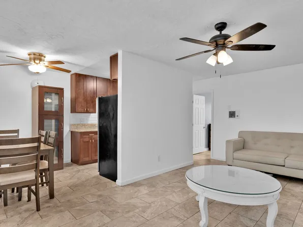 4267 44th St APT 6, San Diego, CA 92115
