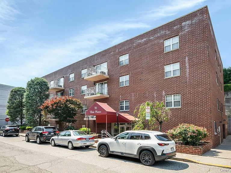 70 Lime Kiln Rd #2H — Photo 21