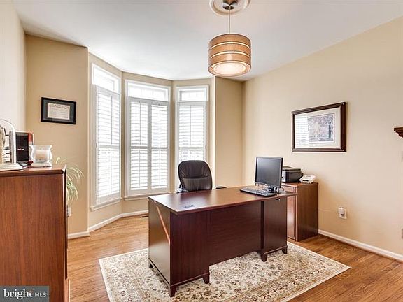 4th image of 9307 Braymore Cir