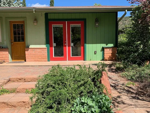 Studio, 250 sqft, $1,200 — Photo 1