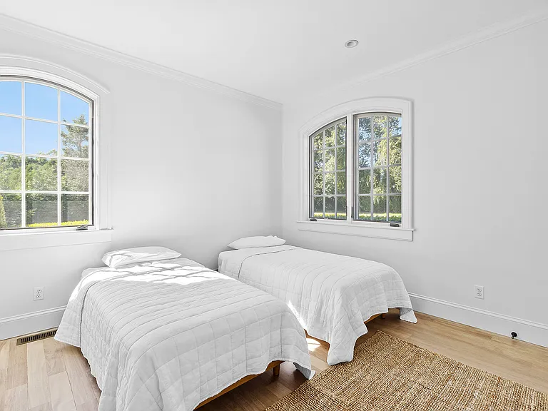 17 Jordan Dr — Photo 20