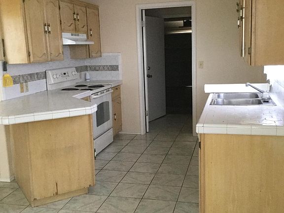 4th image of 5501 N Winona Dr