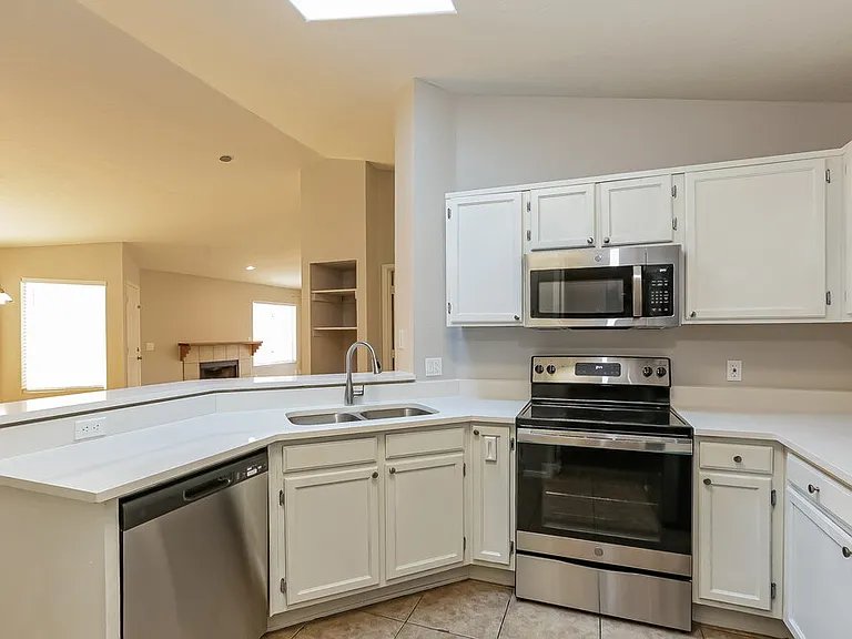 4169 E Pecan Rd — Photo 8