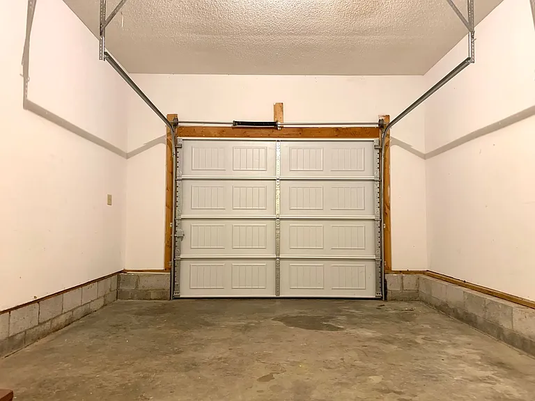 811 Flyer Ct — Photo 19